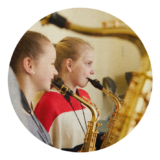 https://archipel-musique.fr/wp-content/uploads/2026/07/Rounded-SAxoEnfant-160x160.png